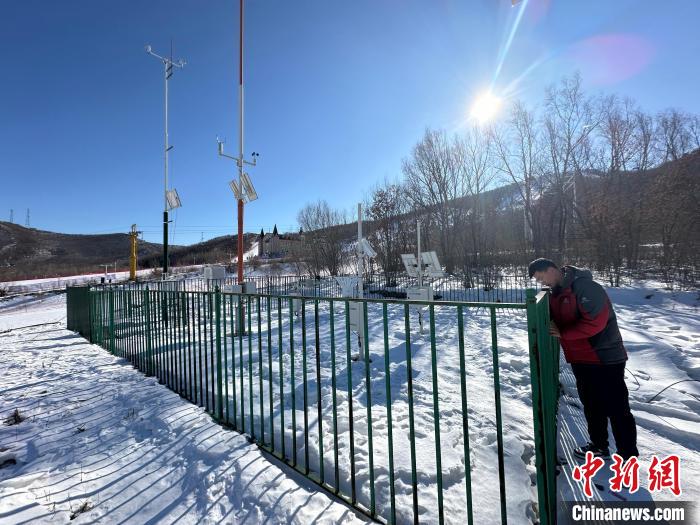 十四冬点亮北疆小城扎兰屯：风雪赛场热闹非凡