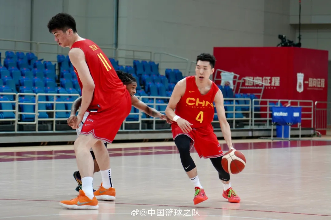 打了半场好球，中国男篮却在热身赛中遭遇六连