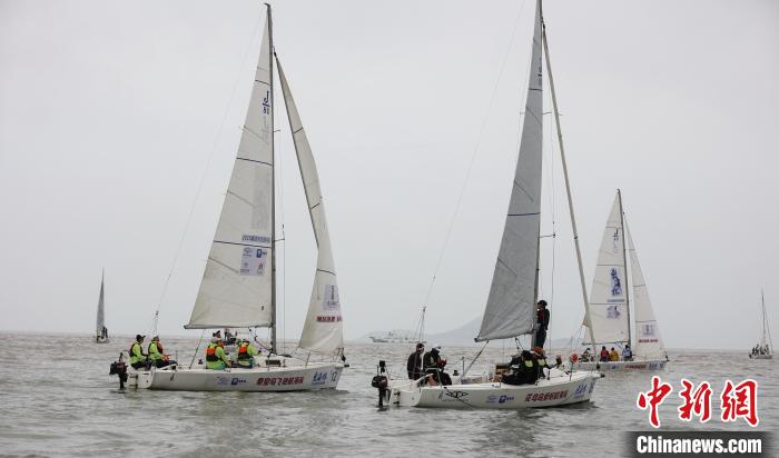 东海杯嵊泗列岛帆船赛开幕 全球20支船队齐聚展