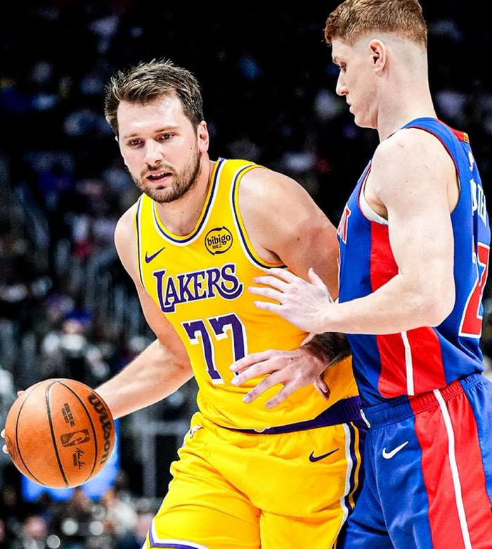 湖人球迷沉浸式体验东契奇30次出手的得分奇迹