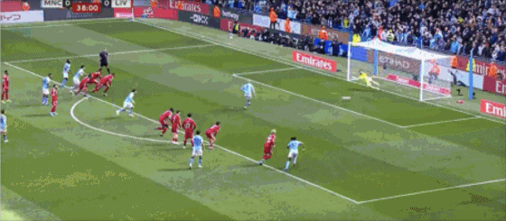 曼城4-0横扫利物浦哈兰德戴帽率队挺进四强