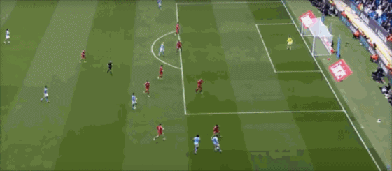 曼城4-0横扫利物浦哈兰德戴帽率队挺进四强