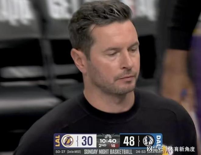 詹姆斯狂砍30+15助攻 肯纳德三双难救湖人客场惨