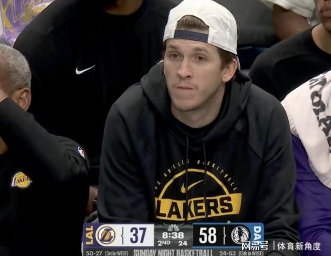 詹姆斯狂砍30+15助攻 肯纳德三双难救湖人客场惨