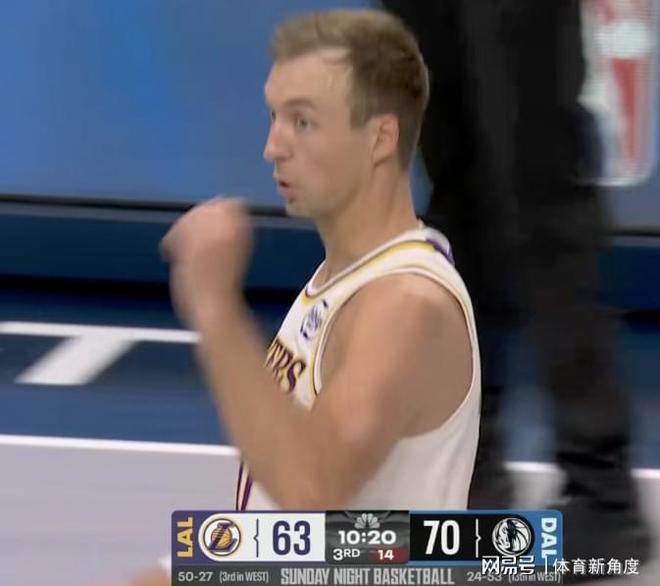 詹姆斯狂砍30+15助攻 肯纳德三双难救湖人客场惨